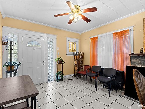 5th image of 3828 Neosho St