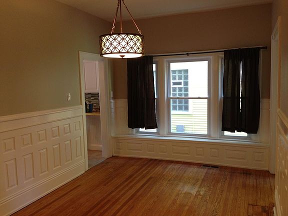 4th image of 223 Summit Ave