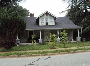 1038 12th St NE, Hickory, NC 28601