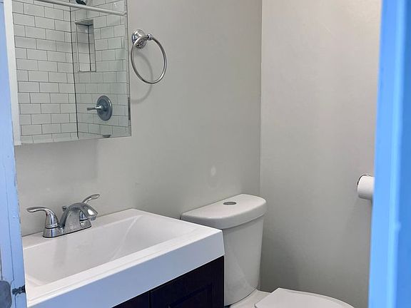 3rd image of 669 Broadway #6