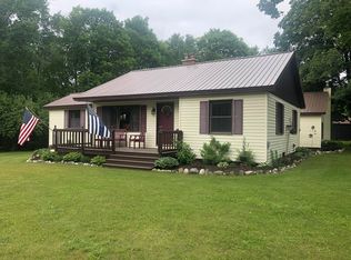 14438 Hebron Mail Rd, Cheboygan, MI 49721