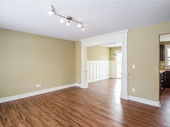 5th image of 7522 Augusta Ln