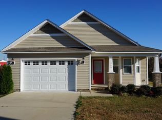 1260 Bromley Dr, Fayetteville, NC 28303