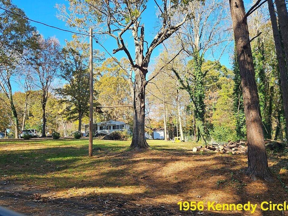 2nd image of 1956 Kennedy Cir #11