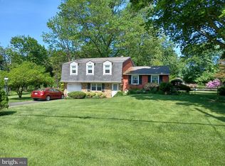 30 Norwood Rd, Ivyland, PA 18974