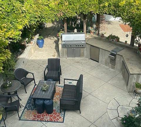 2nd image of 955 Asbury St