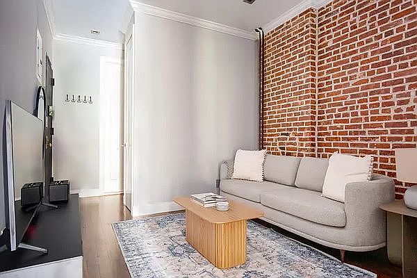 2nd image of 945 2nd Ave #2A