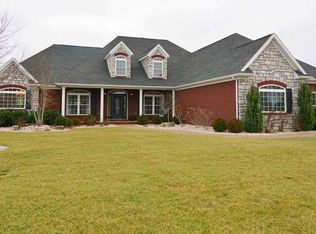7950 Pelican Pointe Dr, Evansville, IN 47725