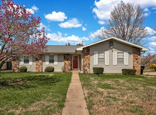 3831 W Driftwood St, Springfield, MO 65807