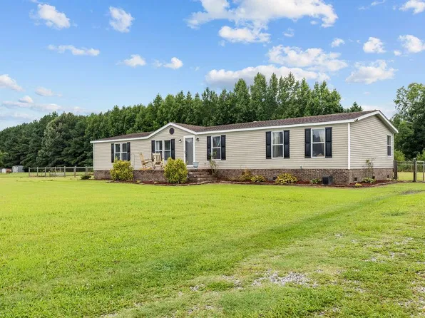 9 Muddy Cross Rd, Hobbsville, NC 27946