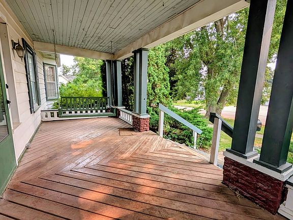 4th image of 502 Tracy St