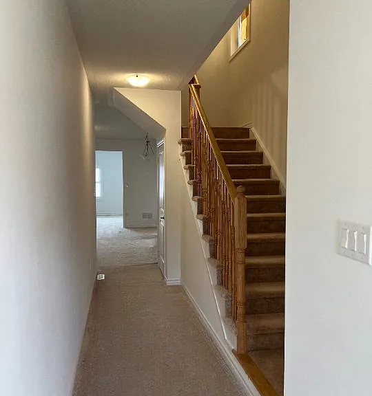 178 Seeley Ave — Photo 2