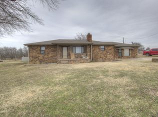 8117 E 370 Rd, Oologah, OK 74053