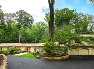 1121 Winding Dr, Cherry Hill, NJ 08003