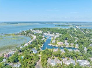 1 Fantail Ln, Hilton Head Island, SC 29926