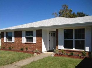 7401 Ligustrum Dr, New Orleans, LA 70126