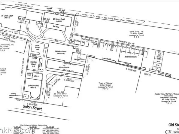 26 Union St #7, Vineyard Haven, MA 02568