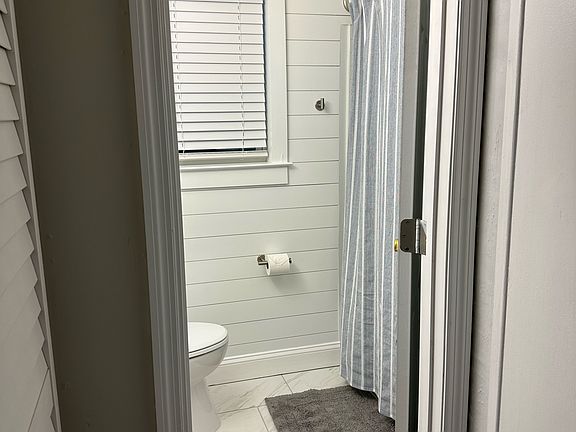 5th image of 1125 Mount Batten Dr