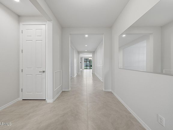 5th image of 2973 N ACACIA Way