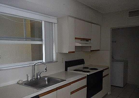4th image of 5962 Morningstar Cir APT 303