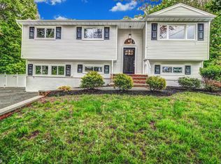 18 Nevada Dr, Hazlet, NJ 07730