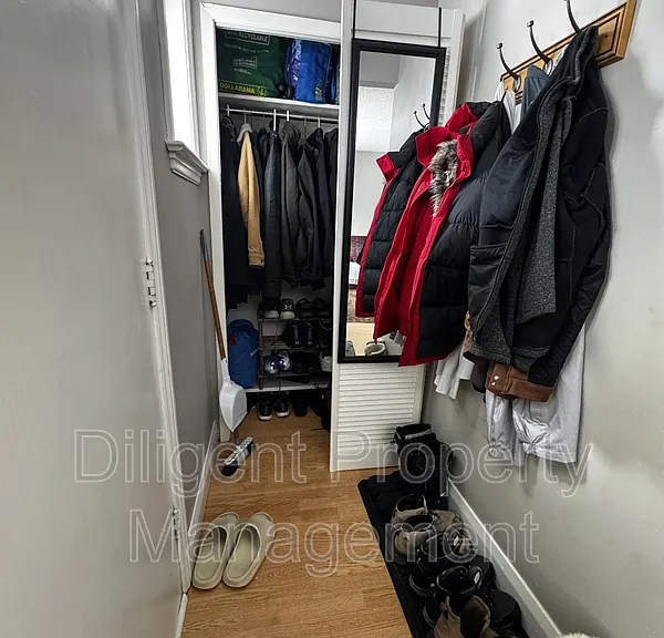 180 Dumble Ave — Photo 5