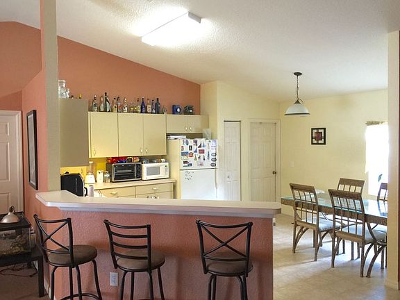 3rd image of 43 Bahia Court Trak