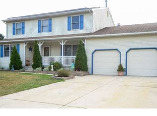 13 Linden St, Mickleton, NJ 08056