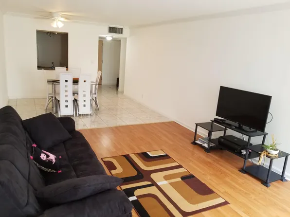 851 Three Islands Blvd, Hallandale, FL