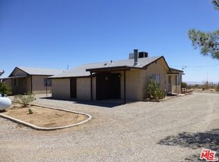 475 Kickapoo Trl, Yucca Valley, CA 92284
