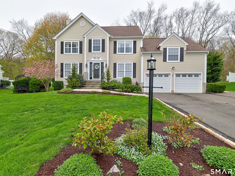 1st image of 36 Commodore Hull Drive