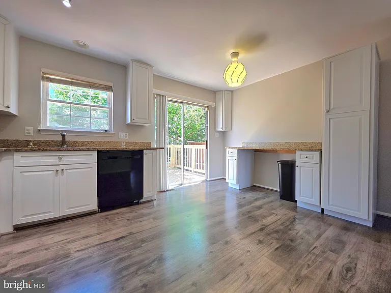 3643 Crosswater Ct — Photo 11