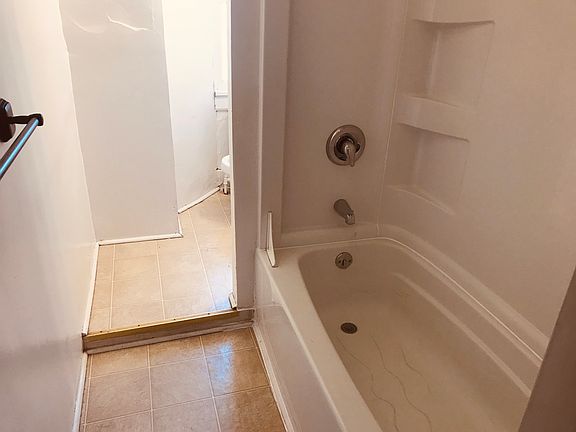 3rd image of 2933 W Liberty Ave #1