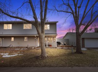 9433 Ranchview Ln N, Maple Grove, MN 55369