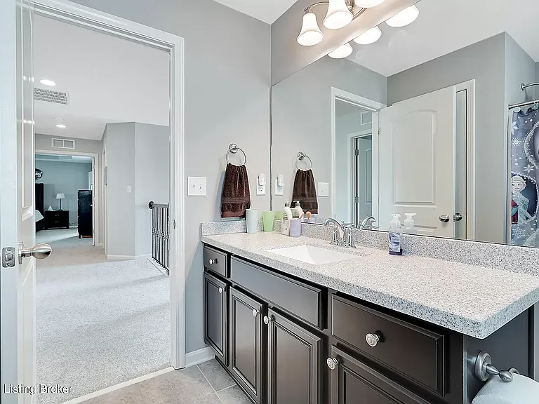 1919 Carabiner Way — Photo 19