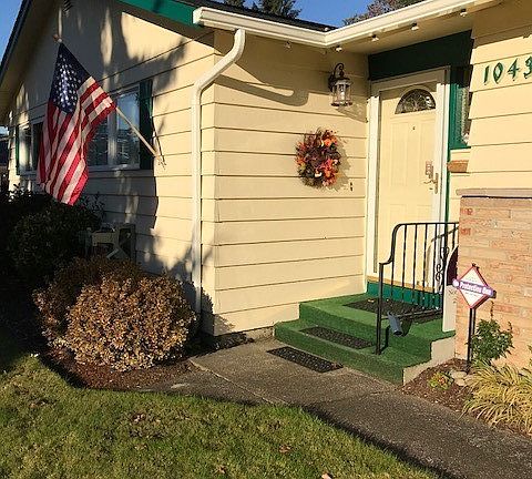 3rd image of 10435 10th Avenue Ct S