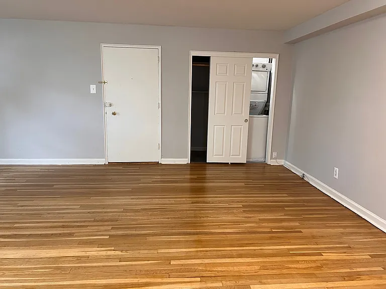 Metropolitan Bala Cynwyd — Photo 48