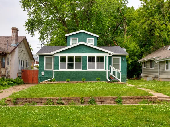 1012 28th St, Des Moines, IA 50311