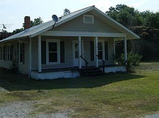 118 N 4th Ave, Atkinson, NC 28421