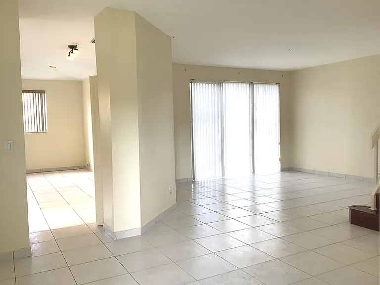 7330 NW 1st Pl — Photo 31