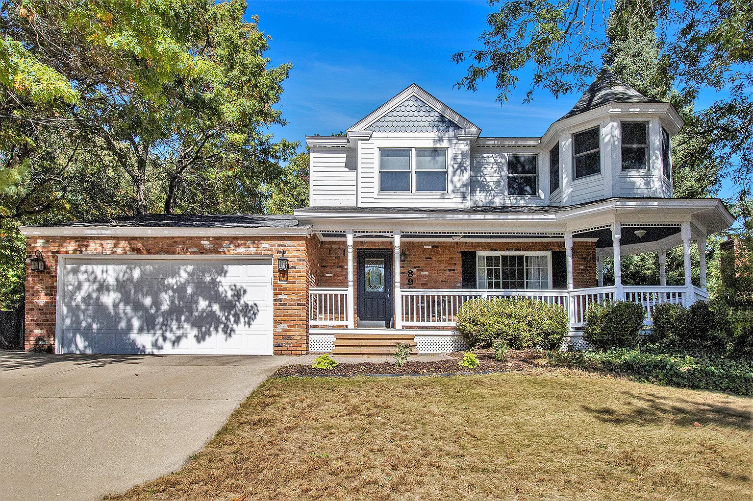 8906 Glasgow Dr photo 1