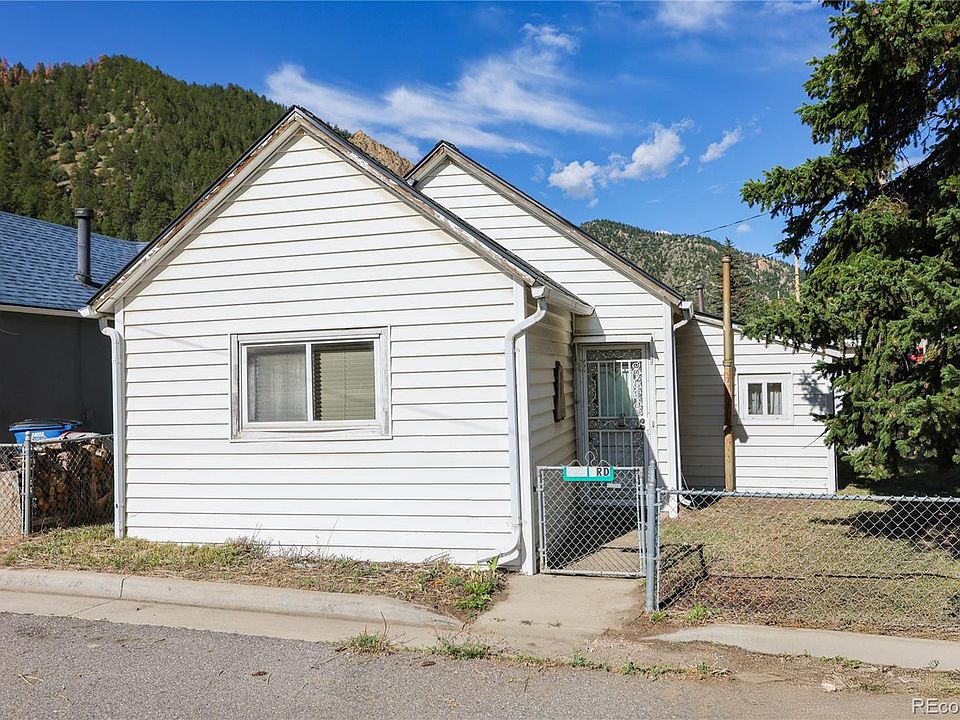 1st image of 223 3rd Avenue