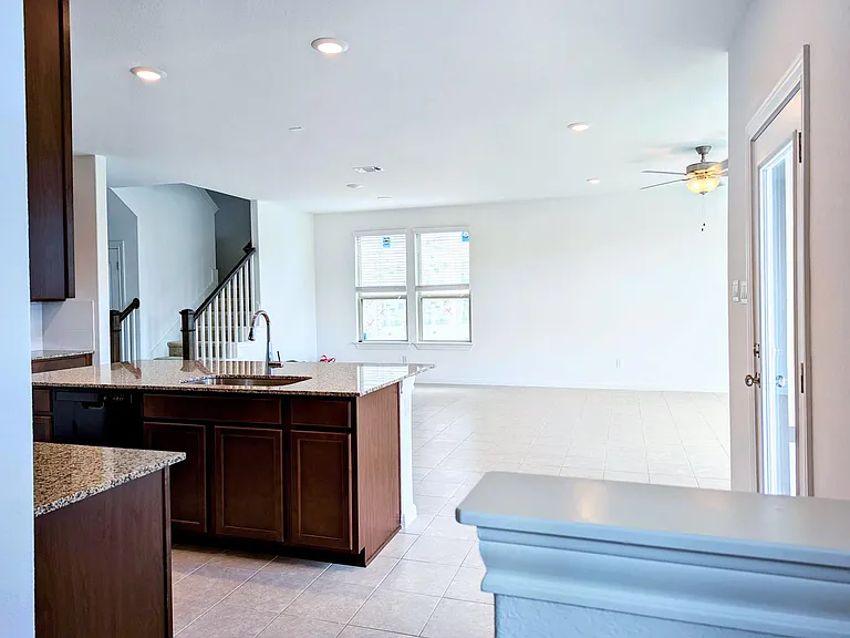 221 Sand Lily Ln — Photo 19