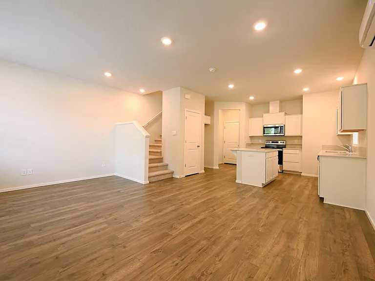 2664 NE 117th Pl — Photo 4