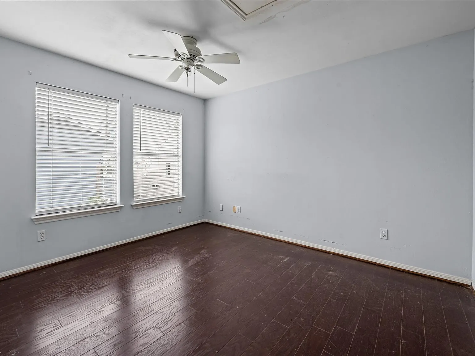 1 bed, 1.0 bath, 700 sqft, $1,700 — Photo 2