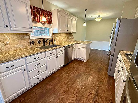 3rd image of 2717 McKinley Pl