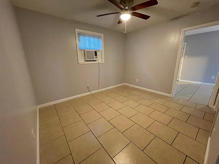 713 S Salcedo St #1 — Photo 6