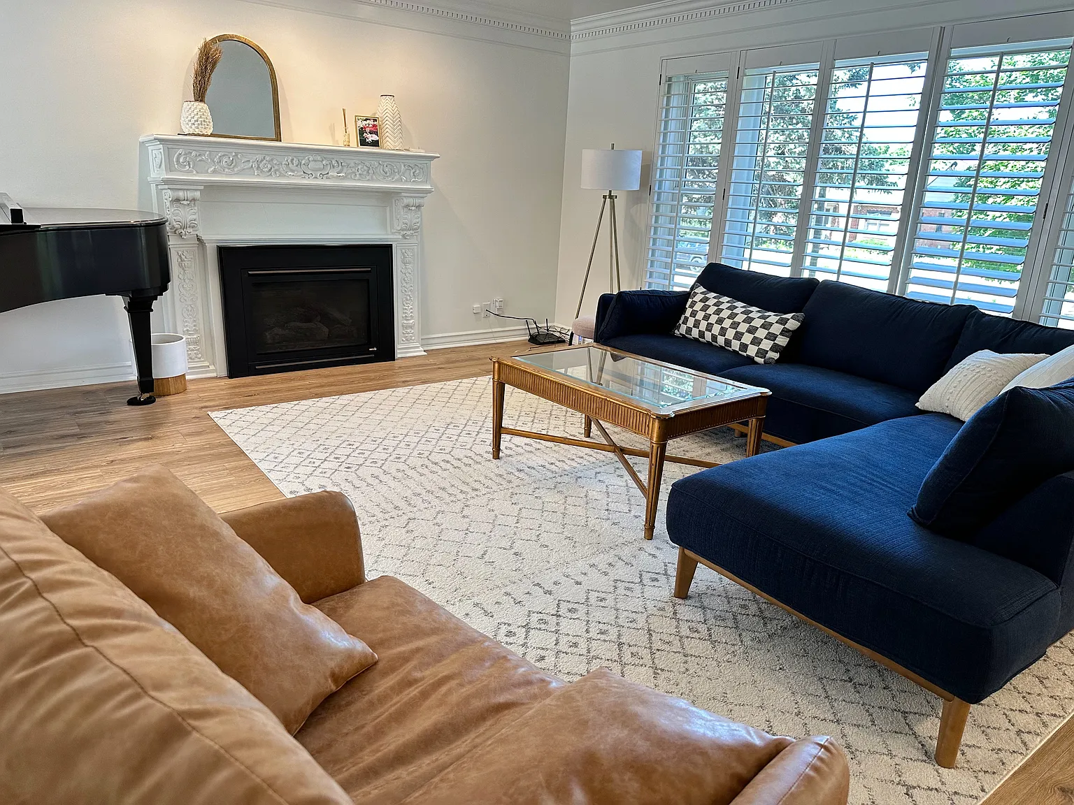 5 bed, 2468 sqft, $4,200 — Photo 3