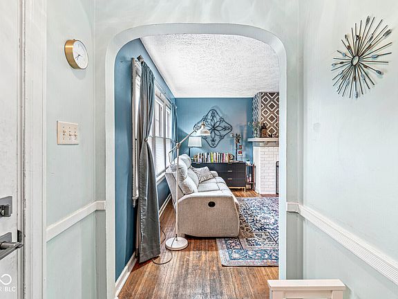 4th image of 1621 Beeler Ave