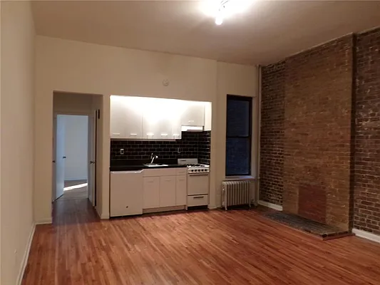 Rented by City & Suburban | media 22